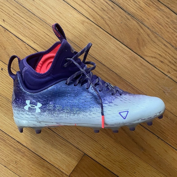 UnderArmour spot-light football cleats men’s size 9 - Picture 2 of 4